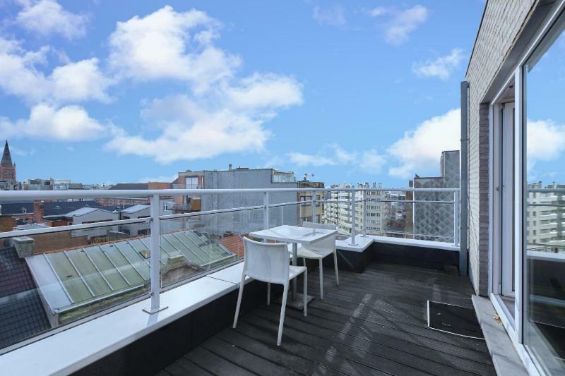 Апартаменты Penthouse Bij Leopoldpark Остенде Экстерьер фото